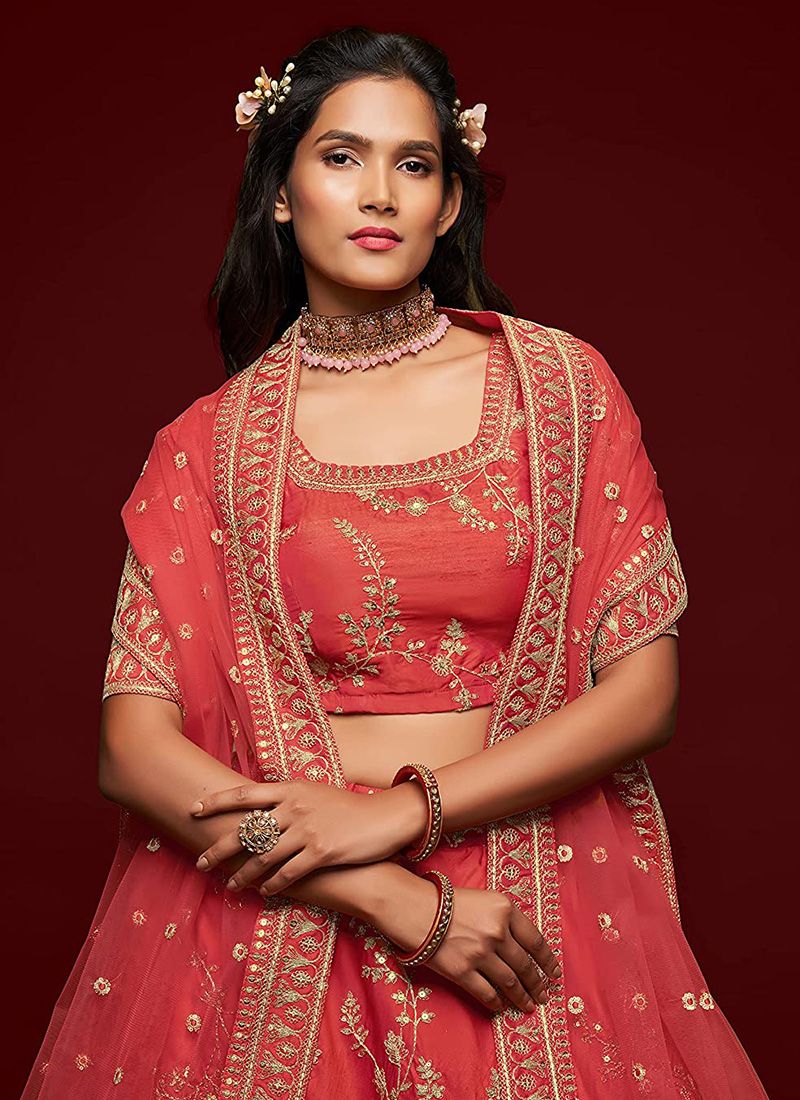 Embroidery Work Art Silk Red Wedding Lehenga for Bride