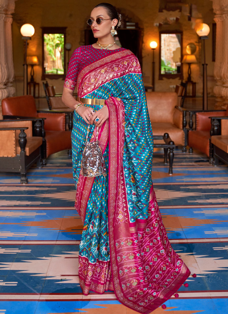 Blue Traditional Pure Patola Silk Saree With Contrast Pallu